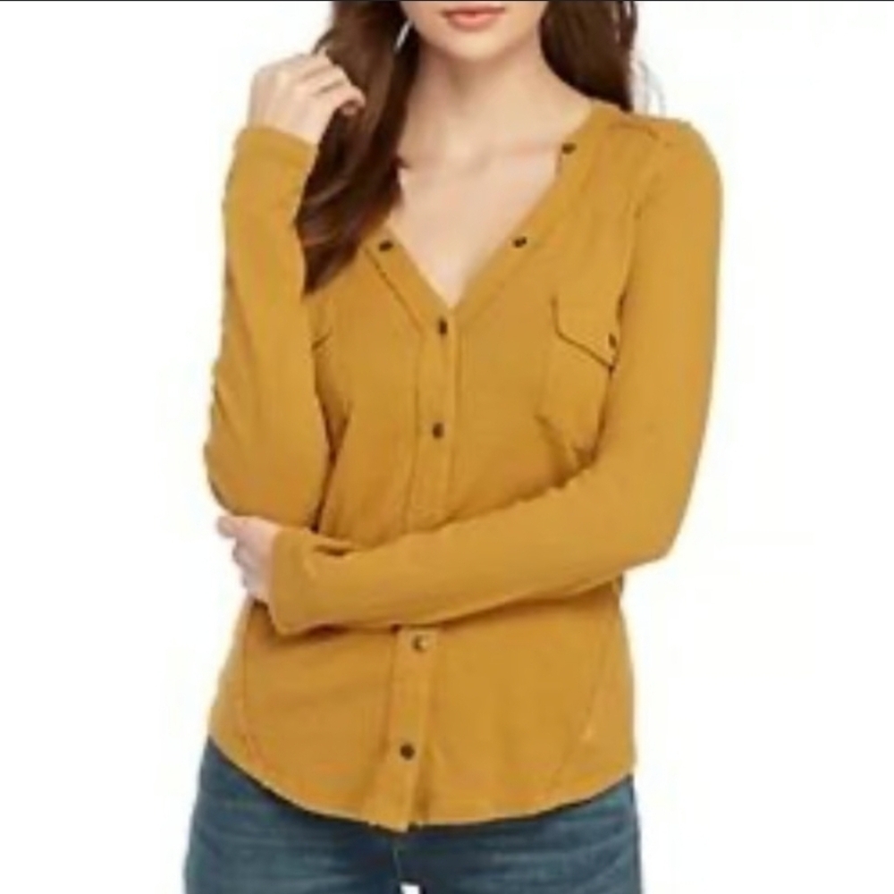 FREE PEOPLE NWT Mustard‎ Starlight Knit Button Snap
